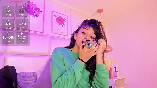 Snapshot of Xara_u chatting on 03.12.26 Xara u online show from 03.12.26