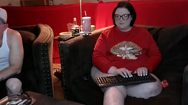 FreaksOffALeash3261 online show from 02.21.26