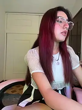 Snapshot of VelariaSoft chatting on 03.10.26 VelariaSoft online show from 03.10.26