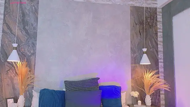 Hannah-Prada online show from 03.19.26