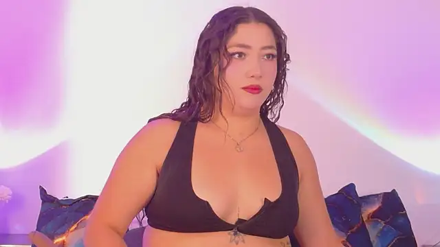 Hannah-Prada online show from 06.25.26