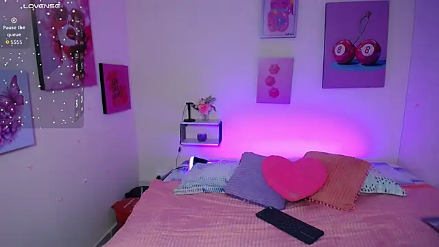 AnnyCotton online show from 05.08.26