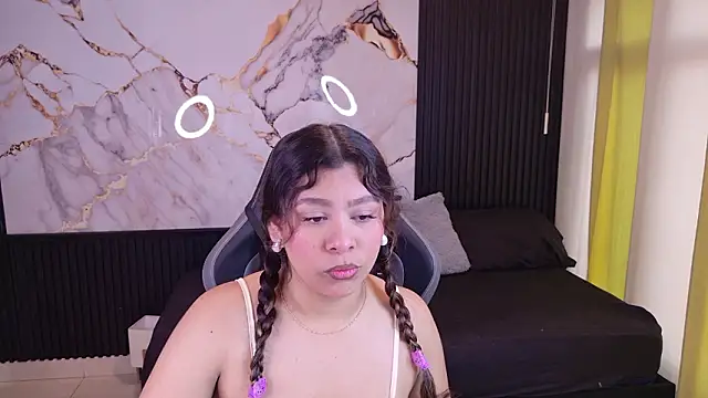 Snapshot of Sophie19__ chatting on 03.19.26 Sophie19 online show from 03.19.26