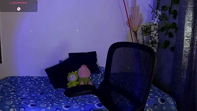 Snapshot of eithan_jonnes chatting on 03.10.26 eithan jonnes online show from 03.10.26