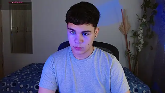 Snapshot of eithan_jonnes chatting on 03.13.26 eithan jonnes online show from 03.13.26