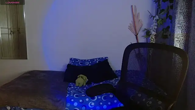 Snapshot of eithan_jonnes chatting on 03.24.26 eithan jonnes online show from 03.24.26