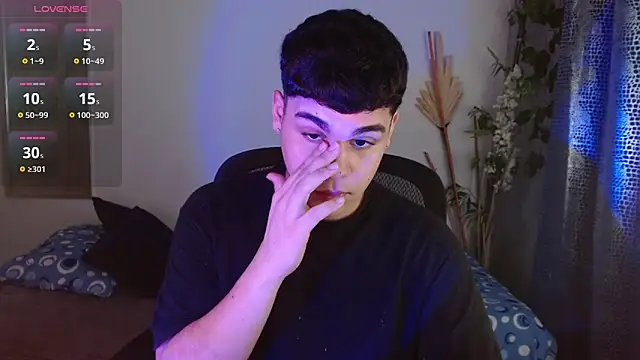 Snapshot of eithan_jonnes chatting on 03.28.26 eithan jonnes online show from 03.28.26