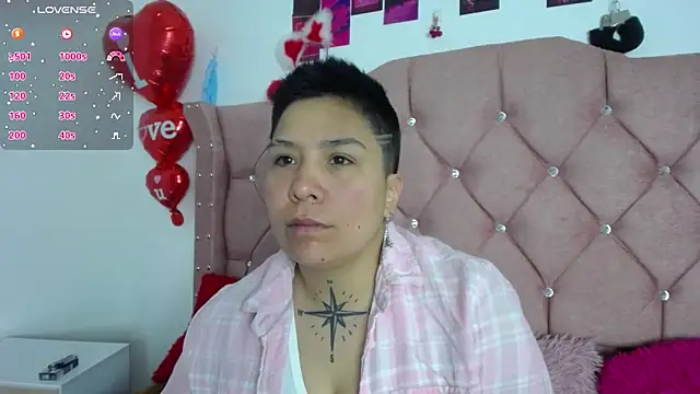 Snapshot of nat_evans8 chatting on 05.30.26 nat evans8 online show from 05.30.26
