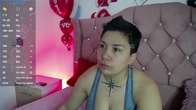 Snapshot of nat_evans8 chatting on 06.17.26 nat evans8 online show from 06.17.26