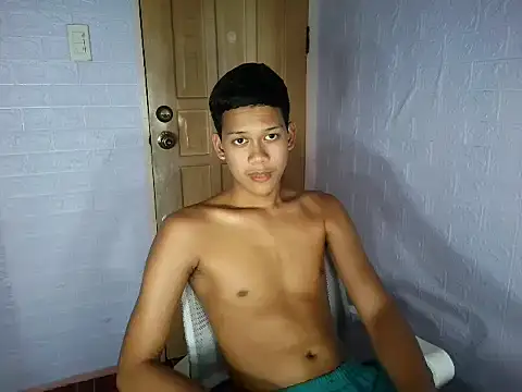 UrAsian Turjak online show from 02.28.26