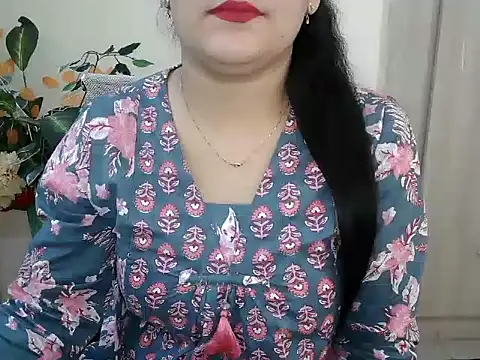Snapshot of _chitranshi chatting on 03.16.26 chitranshi online show from 03.16.26
