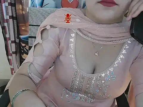 Snapshot of _chitranshi chatting on 05.07.26 chitranshi online show from 05.07.26