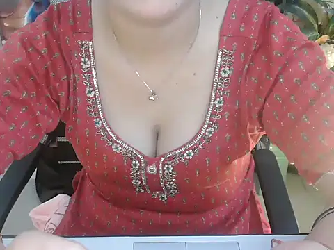 Snapshot of _chitranshi chatting on 05.12.26 chitranshi online show from 05.12.26