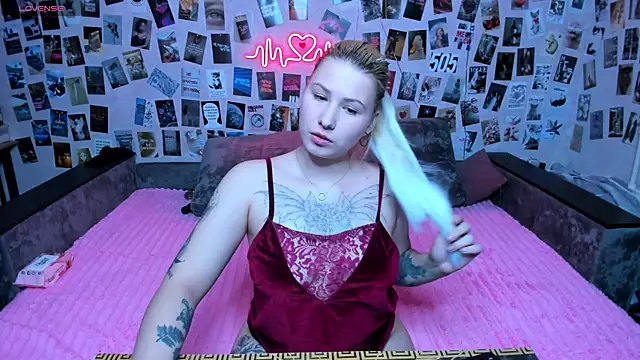 x Ulya1cutex online show from 04.30.26