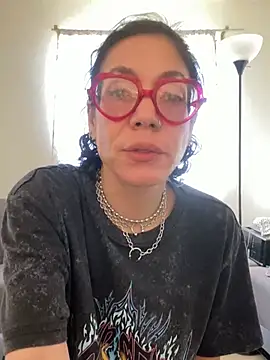 Snapshot of JeanneDuval8888 chatting on 04.08.26 JeanneDuval8888 online show from 04.08.26