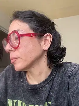 Snapshot of JeanneDuval8888 chatting on 05.16.26 JeanneDuval8888 online show from 05.16.26