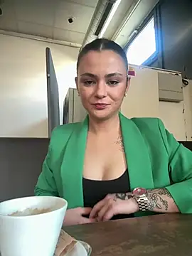 alwayshornyvivi online show from 03.05.26