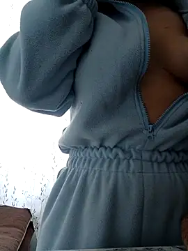 Snapshot of HornyCumBitch chatting on 02.10.26 HornyCumBitch online show from 02.10.26