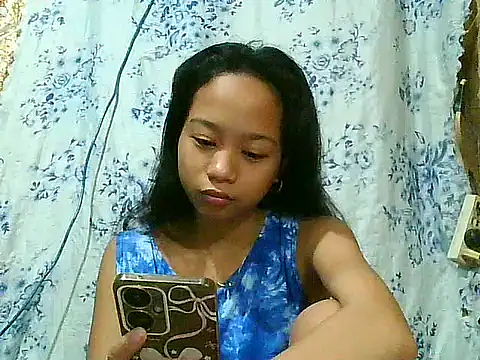 Snapshot of Asianpinay_Skinny1818 chatting on 03.28.26 Asianpinay Skinny1818 online show from 03.28.26