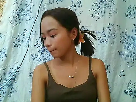 Snapshot of Asianpinay_Skinny1818 chatting on 04.02.26 Asianpinay Skinny1818 online show from 04.02.26