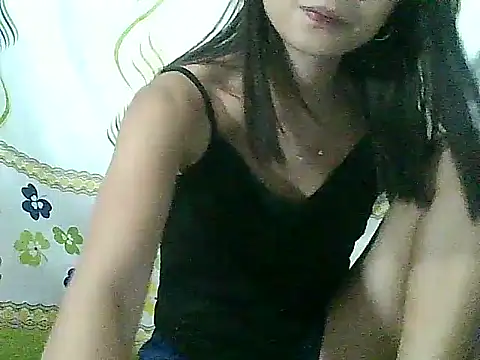 Snapshot of Asianpinay_Skinny1818 chatting on 04.14.26 Asianpinay Skinny1818 online show from 04.14.26
