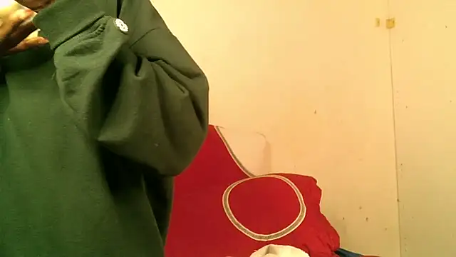 Snapshot of Mabelle_Eveline chatting on 07.27.26 Mabelle Eveline online show from 07.27.26