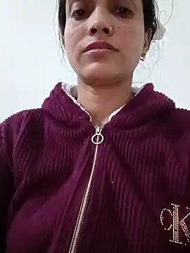 Snapshot of 03Roshni chatting on 02.11.26 03Roshni online show from 02.11.26