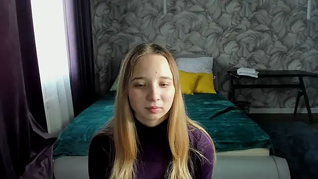 Snapshot of Esme_Brady chatting on 02.15.26 Esme Brady online show from 02.15.26