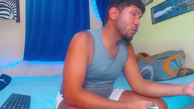 Snapshot of SamiQadir chatting on 02.11.26 SamiQadir online show from 02.11.26