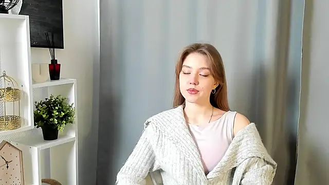 Snapshot of FrediaHamff chatting on 02.11.26 FrediaHamff online show from 02.11.26