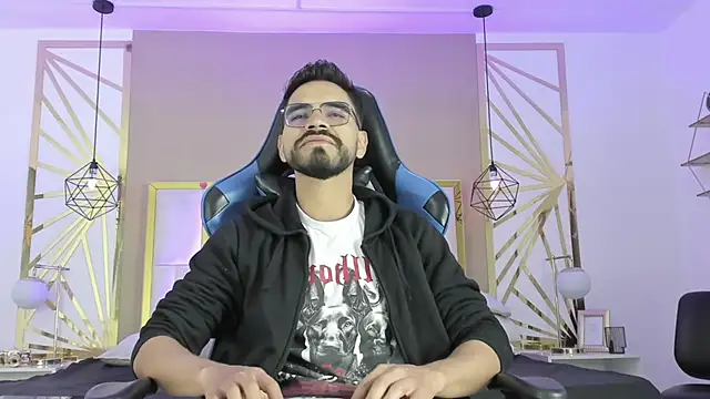 Snapshot of HotPulse_vc chatting on 02.11.26 HotPulse vc online show from 02.11.26