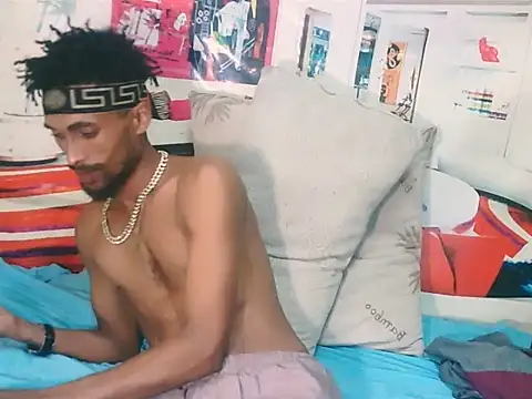 Snapshot of EroticPoison69 chatting on 03.06.26 EroticPoison69 online show from 03.06.26