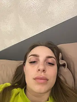  julia wonderful  online show from 03.14.26