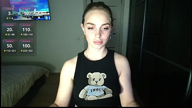  julia wonderful  online show from 03.15.26