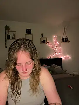 Maryjane-Spidermann online show from 03.28.26