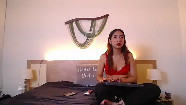 Gaia n Nix online show from 04.29.26