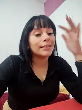lolaa0777 online show from 05.05.26