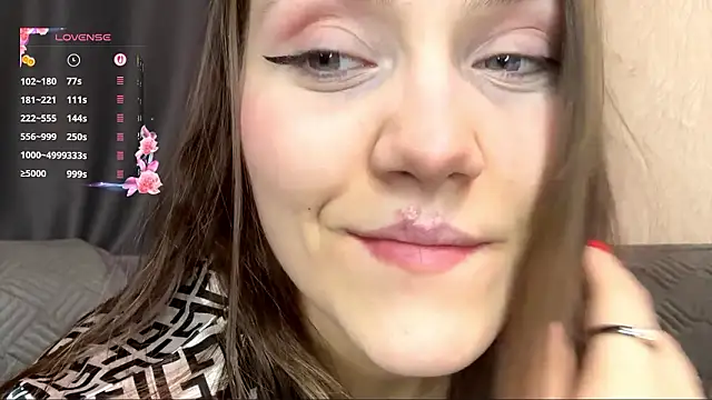 Snapshot of BunnyFleur chatting on 02.25.26 BunnyFleur online show from 02.25.26