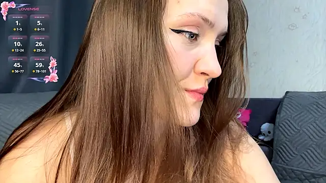 Snapshot of BunnyFleur chatting on 03.26.26 BunnyFleur online show from 03.26.26