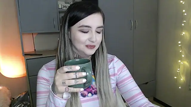 Rin Tozier online show from 02.23.26