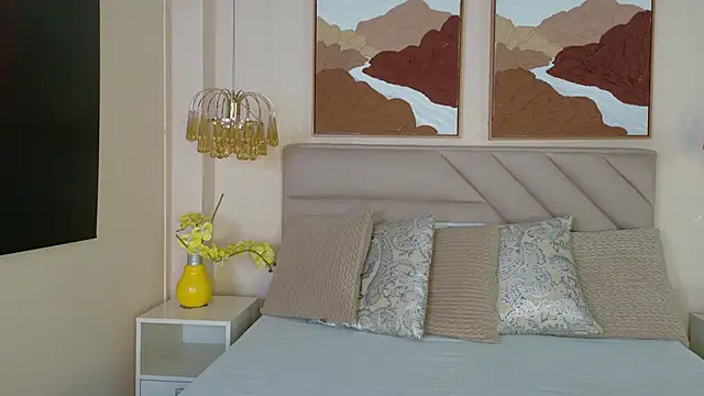 Hana Stone online show from 03.22.26