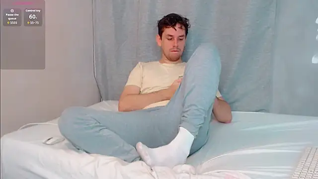 Snapshot of Luc_7 chatting on 02.27.26 Luc 7 online show from 02.27.26