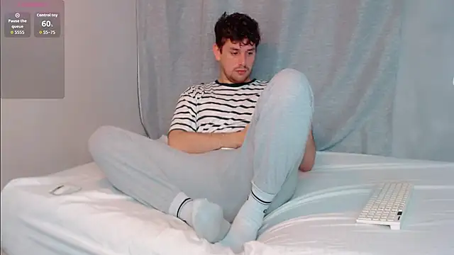 Snapshot of Luc_7 chatting on 03.06.26 Luc 7 online show from 03.06.26