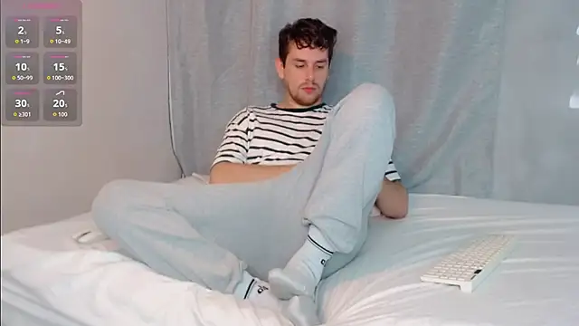 Snapshot of Luc_7 chatting on 03.08.26 Luc 7 online show from 03.08.26