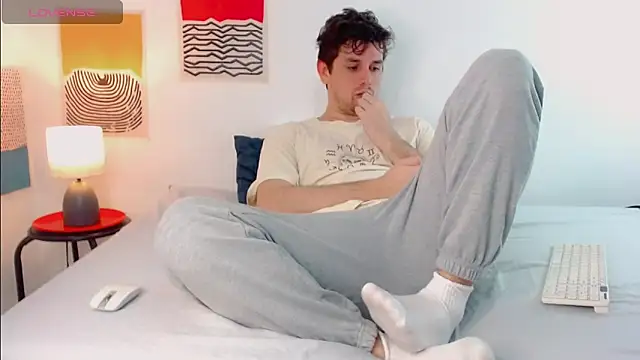 Snapshot of Luc_7 chatting on 03.28.26 Luc 7 online show from 03.28.26