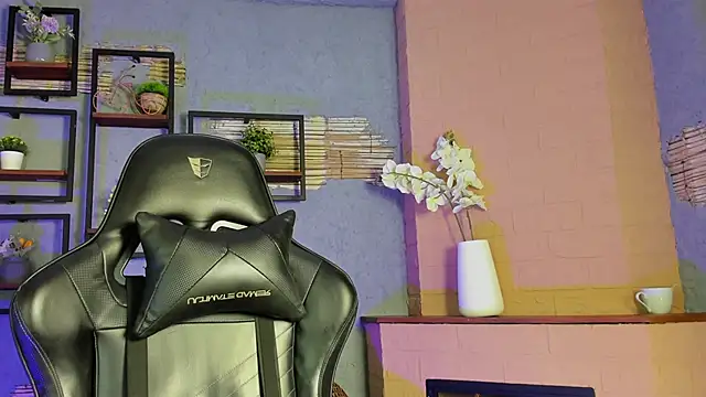 SinLickerr online show from 03.30.26