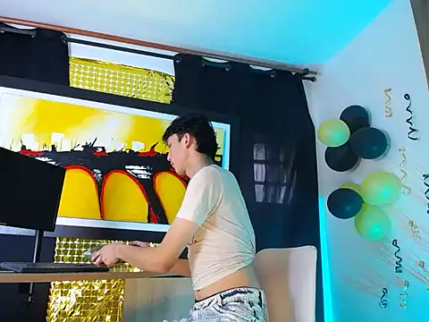 Snapshot of jullian_ricci chatting on 03.11.26 jullian ricci online show from 03.11.26