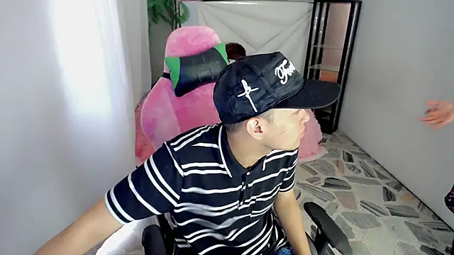Top and bottom online show from 05.11.26