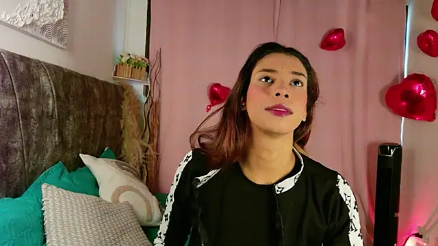 MelanyStone  online show from 02.19.26