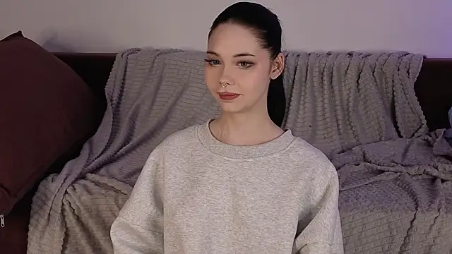 Snapshot of yasumiu chatting on 02.11.26 yasumiu online show from 02.11.26